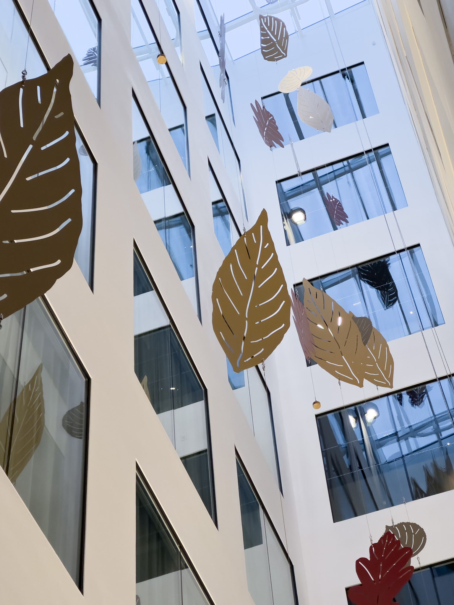 Radisson RED Helsingin valokuilun ikkunoissa on hyvin ääntä eristävät Contraflam Structure -palolasit.